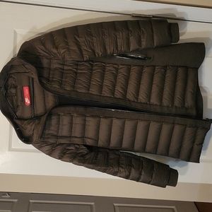 Nike puffer in Olive